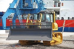 Excavators vs Bulldozers Comparison